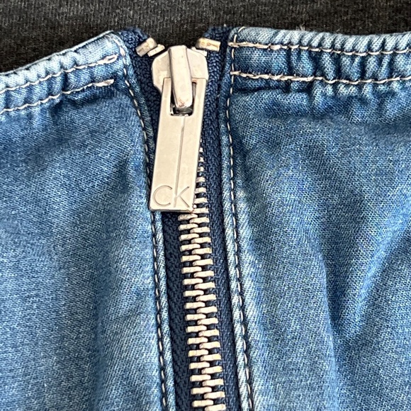 Calvin Klein Jeans Short Sleeve Chambray Zip Mini Dress Size Large - Picture 7 of 14